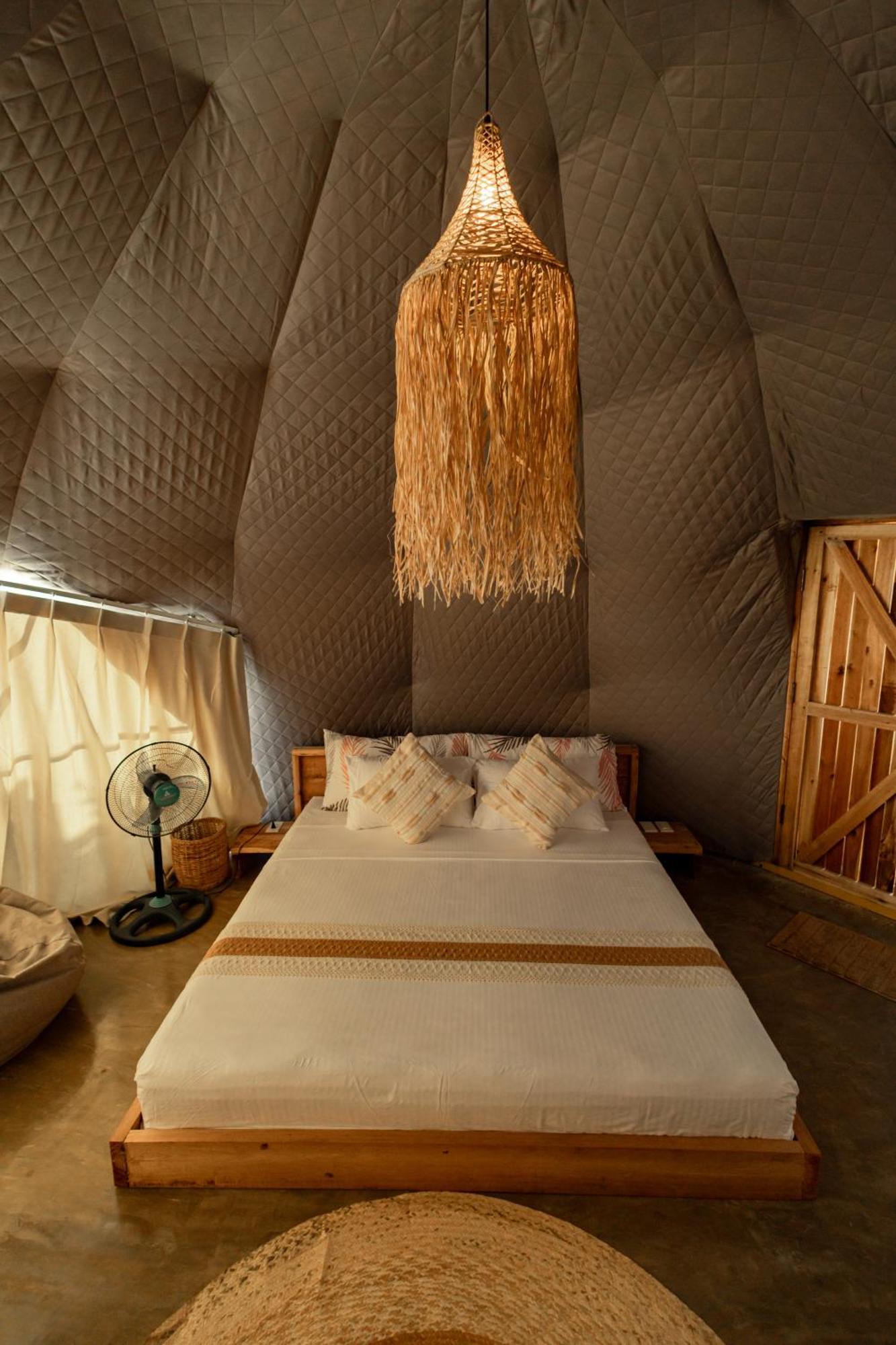 Отель Domes And Dreams Lio Glamping Эль-Нидо Экстерьер фото