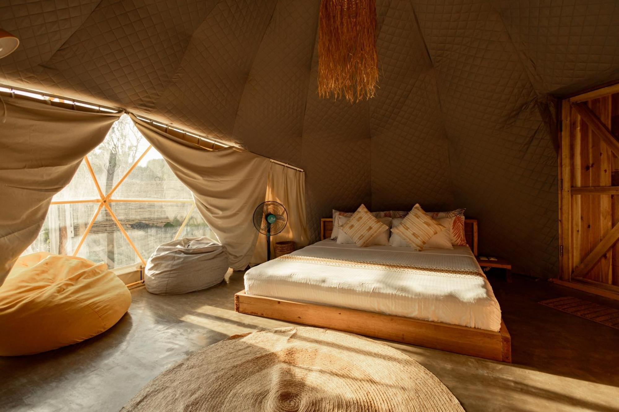Отель Domes And Dreams Lio Glamping Эль-Нидо Экстерьер фото