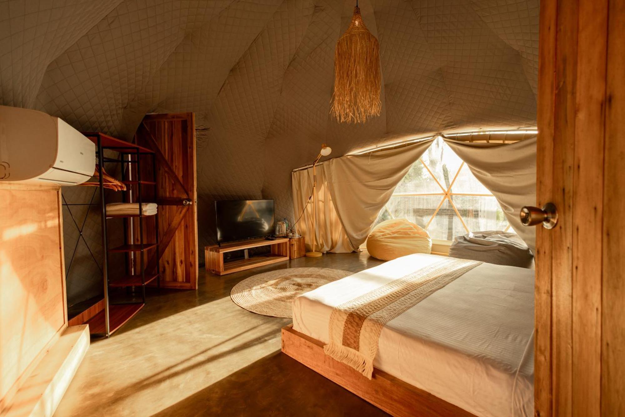 Отель Domes And Dreams Lio Glamping Эль-Нидо Экстерьер фото